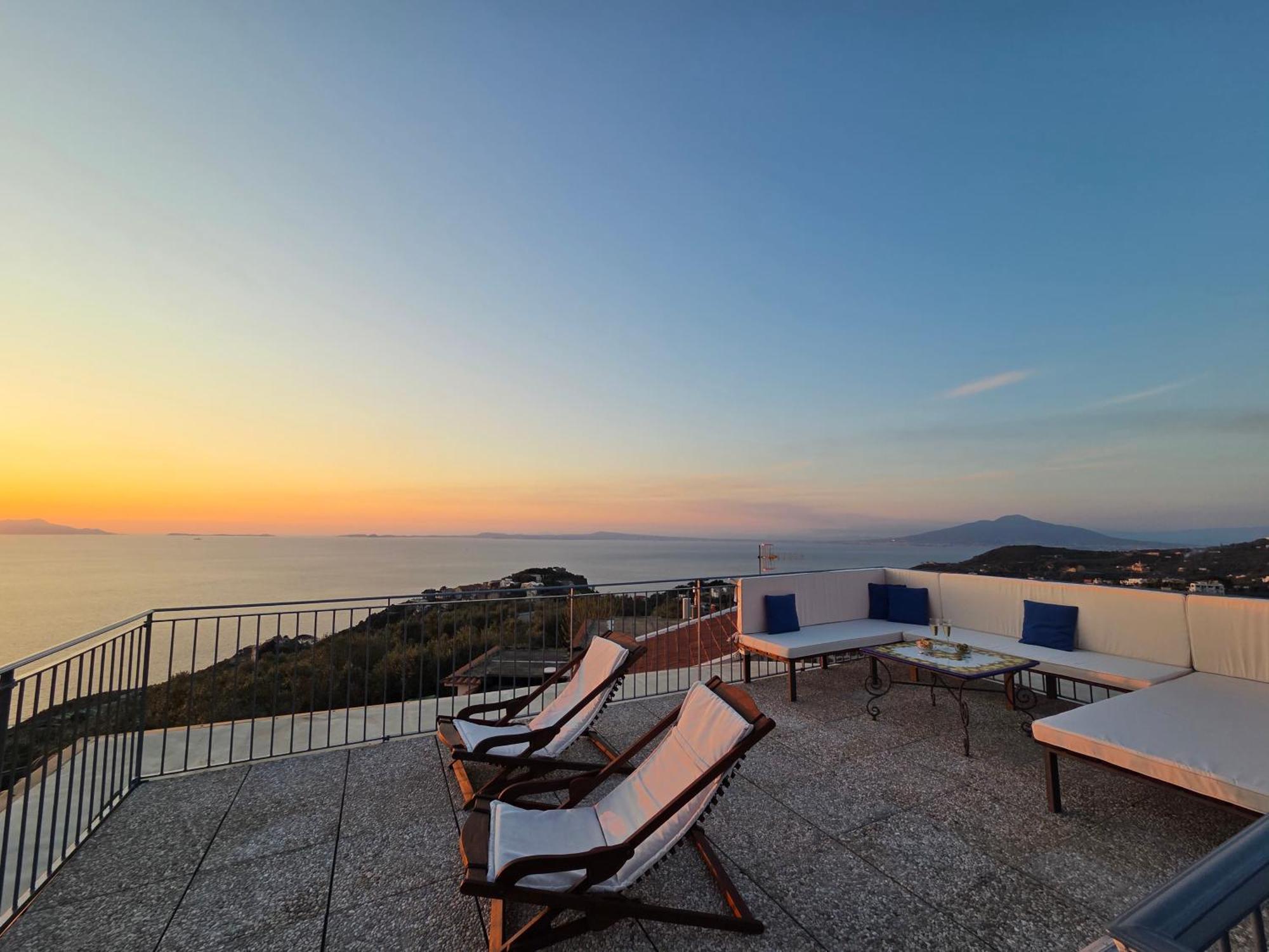 Sun & Relax, Relaxing Location With Seaview Villa Маса Лубрензе Екстериор снимка