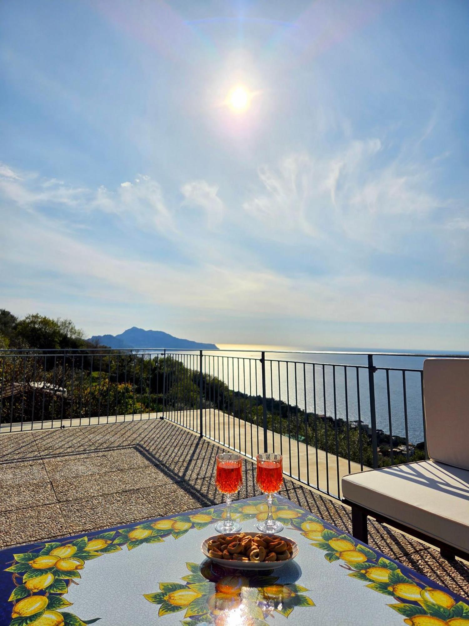 Sun & Relax, Relaxing Location With Seaview Villa Маса Лубрензе Екстериор снимка
