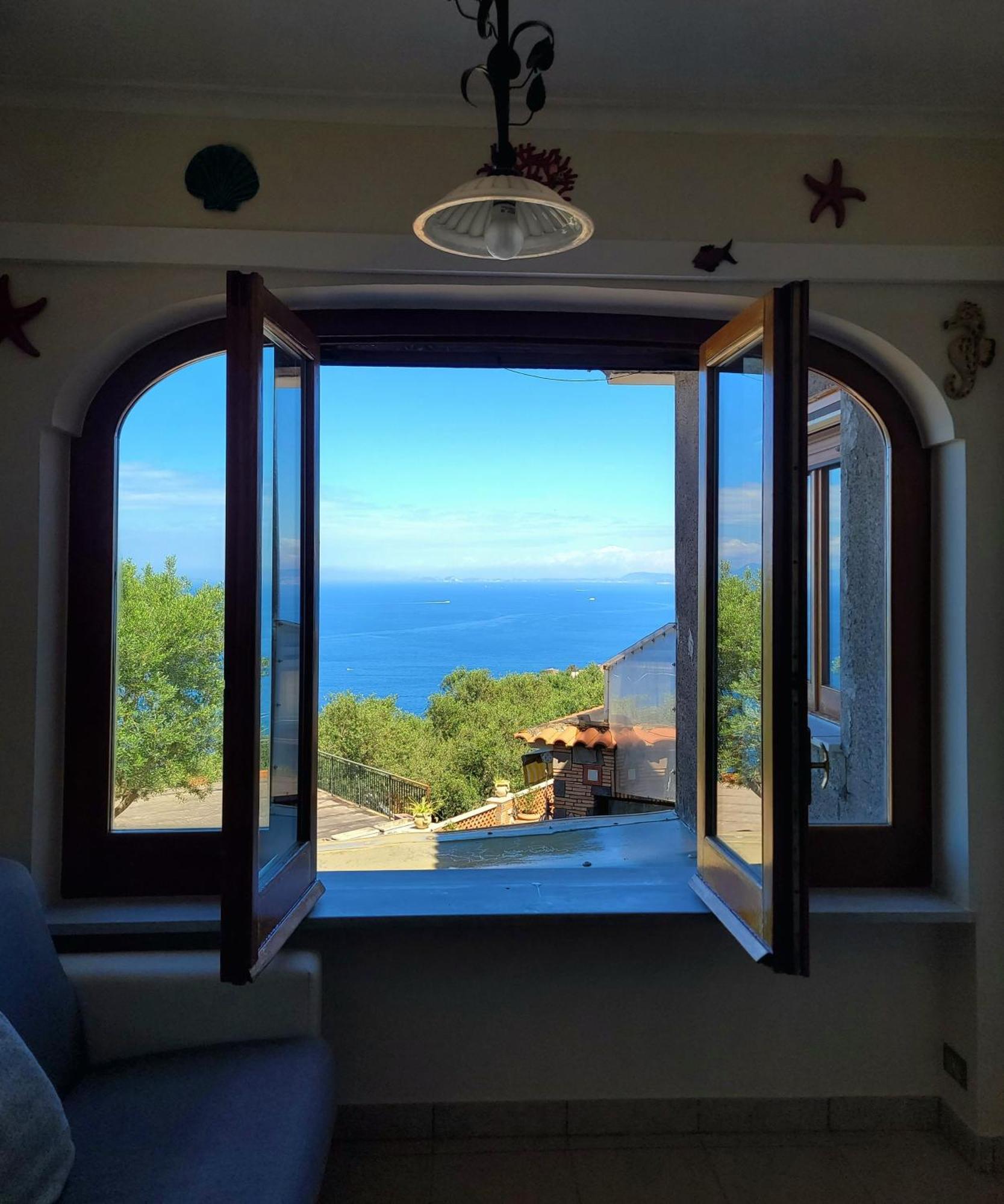 Sun & Relax, Relaxing Location With Seaview Villa Маса Лубрензе Екстериор снимка
